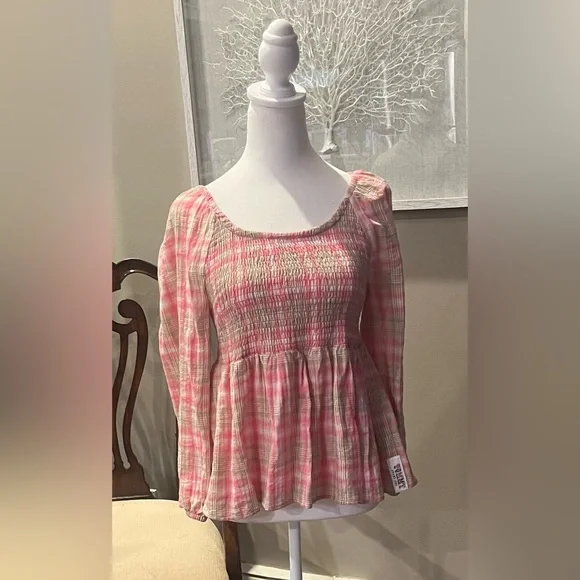 Tommy Hilfiger Women’s Peplum Blouse - Picture 5 of 9